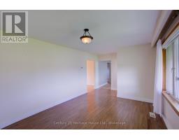 462 DURHAM ROAD W - 8