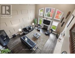 151 HURON ROAD - 12