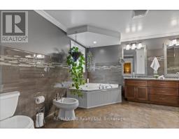 151 HURON ROAD - 37