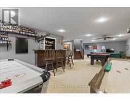 151 HURON ROAD - 47