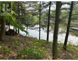 4 - 1254 BARLOCHAN ROAD - 13