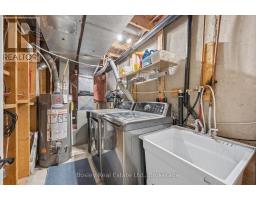 687 CHAMPLAIN AVENUE - 35