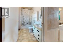 236 2ND AVENUE S - 12