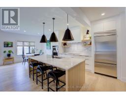 111 ECCLES AVENUE - 17