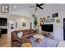 111 ECCLES AVENUE - 25