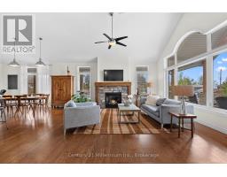 46 FENTON DRIVE - 11