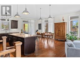 46 FENTON DRIVE - 17