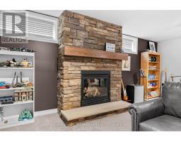 46 FENTON DRIVE - 34