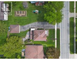 82 MAIN STREET N - 28