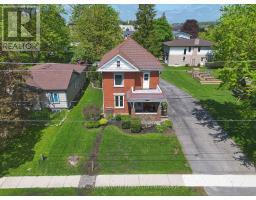82 MAIN STREET N - 31