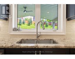 31 WETLAND WAY - 16