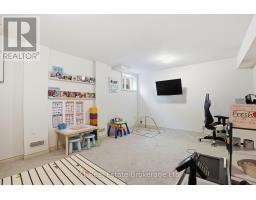 22 LAMBETH WAY - 31