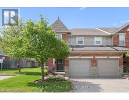 27 - 124 GOSLING GARDENS - 1