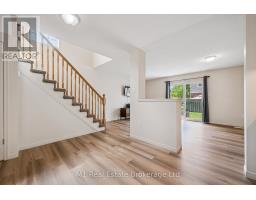 27 - 124 GOSLING GARDENS - 19