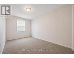 27 - 124 GOSLING GARDENS - 26