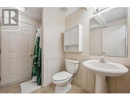 27 - 124 GOSLING GARDENS - 32