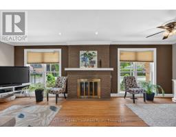 116 SANDERS STREET E - 11