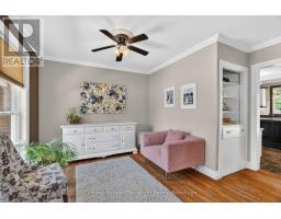 116 SANDERS STREET E - 12