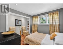 116 SANDERS STREET E - 20
