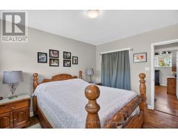 116 SANDERS STREET E - 26