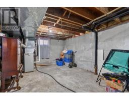 116 SANDERS STREET E - 29