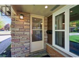 229 ROSS AVENUE - 6