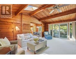 105 ST MORITZ CRESCENT - 16