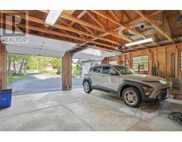 105 ST MORITZ CRESCENT - 31