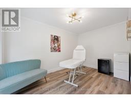 52 STIRLING MACGREGOR DRIVE - 17