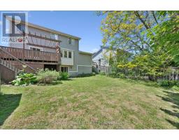 52 STIRLING MACGREGOR DRIVE - 34