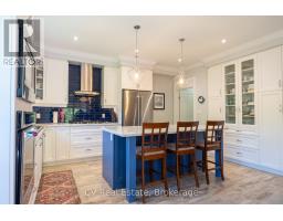 180 ST. EDMUNDS CRESCENT - 28