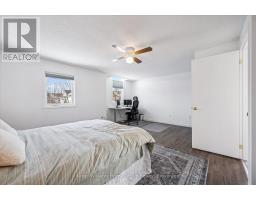 23 - 151 CLAIRFIELDS DRIVE E - 20