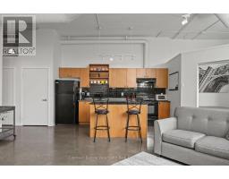 308 - 404 KING STREET W - 8