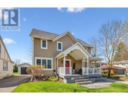 3 DUNDAS STREET W - 3