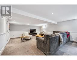 3 DUNDAS STREET W - 36