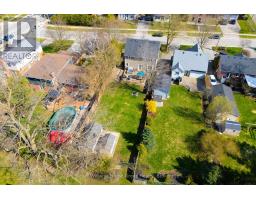 3 DUNDAS STREET W - 39