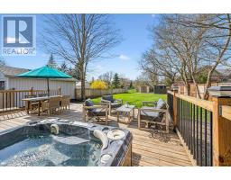 3 DUNDAS STREET W - 44