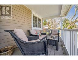 3 DUNDAS STREET W - 6