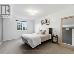 233 - 460 JANEFIELD AVENUE - 15