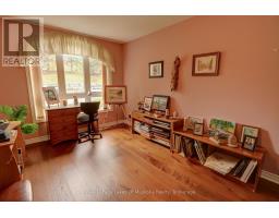 106 - 31 DAIRY LANE - 27