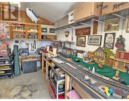 144 SANDBAGGER CRESCENT - 25