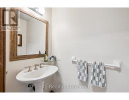 39 CELIA CRESCENT - 16