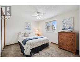 39 CELIA CRESCENT - 22