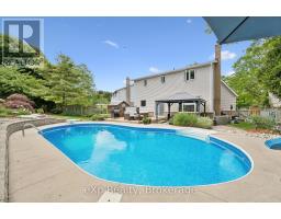 39 CELIA CRESCENT - 34