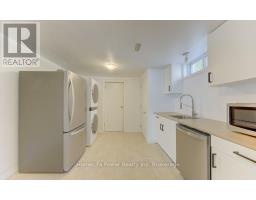 136 DUNSMERE DRIVE - 14