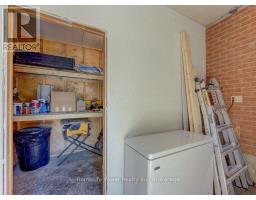 136 DUNSMERE DRIVE - 19