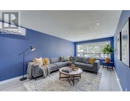 136 DUNSMERE DRIVE - 8