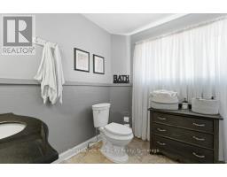 104 KATHLEEN STREET - 31