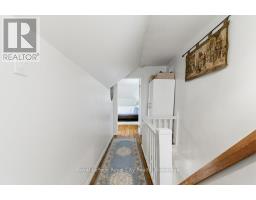 104 KATHLEEN STREET - 37