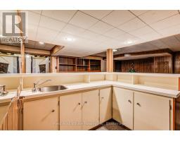 104 ELGIN CRESCENT - 27